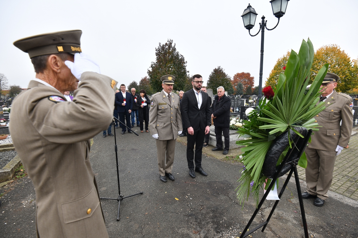 Općina Nedelišće odala počast preminulima povodom blagdana Svih svetih