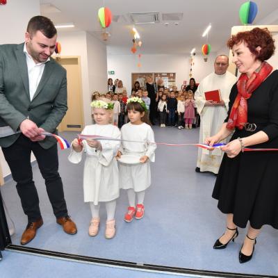 196193 Lastavica07 Vzr 151124