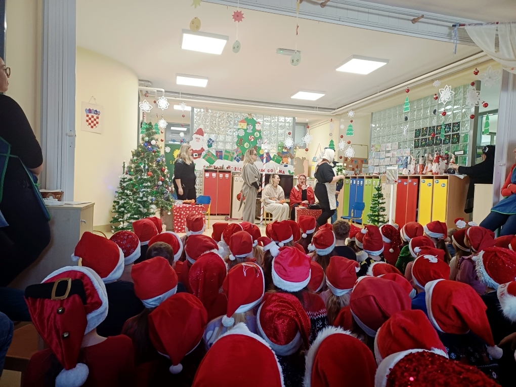 Djed Mraz u Zvončiću i Lastavici