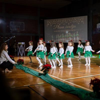 Mazoretkinje Nedelisca 39 Of 333