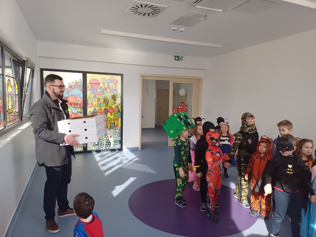 Vesele maškare uz slatko iznenađenje načelnika 