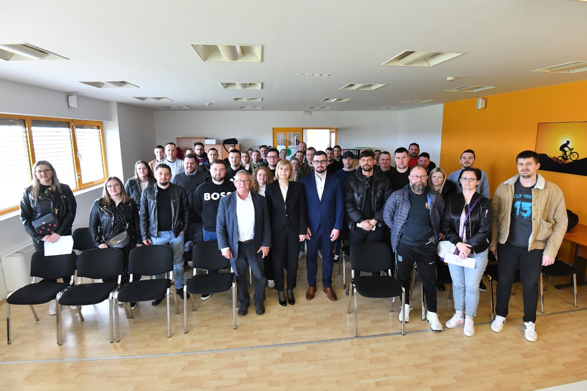 Potpisano 35 ugovora o subvencioniranju kamate za stambene kredite