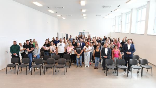 Podjela bonova za novorođenčad