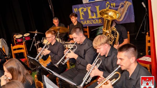 Puhački orkestar u Daruvaru